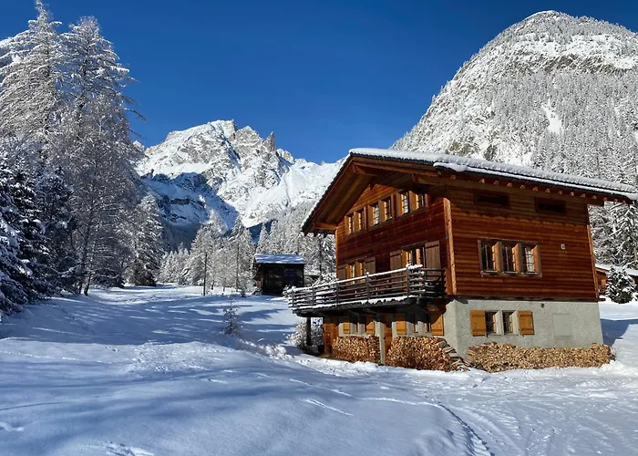 Casa de Férias Val Ferret Ideal For Tmb, Hiking, Panorama Praz-de-Fort