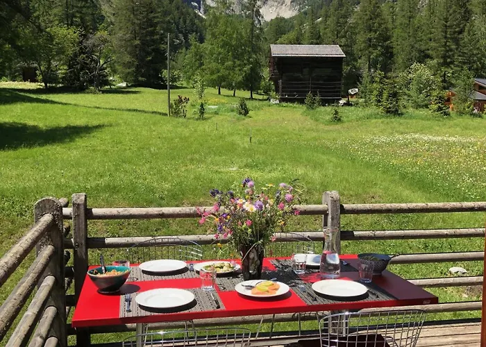 Casa de Férias Val Ferret Ideal For Tmb, Hiking, Panorama