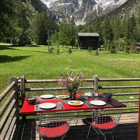 Semesterbostad Val Ferret Ideal For Tmb, Hiking, Panorama